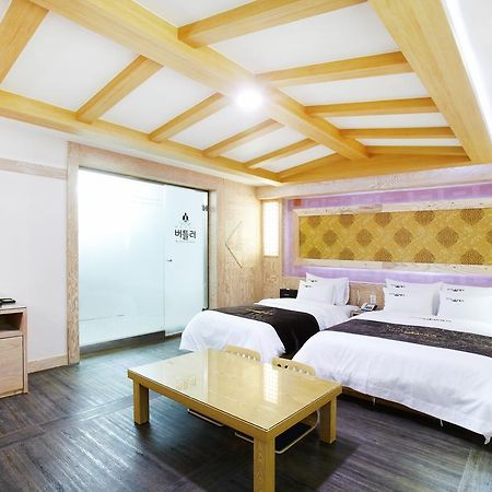 Hotel Butler Suwon Værelse billede