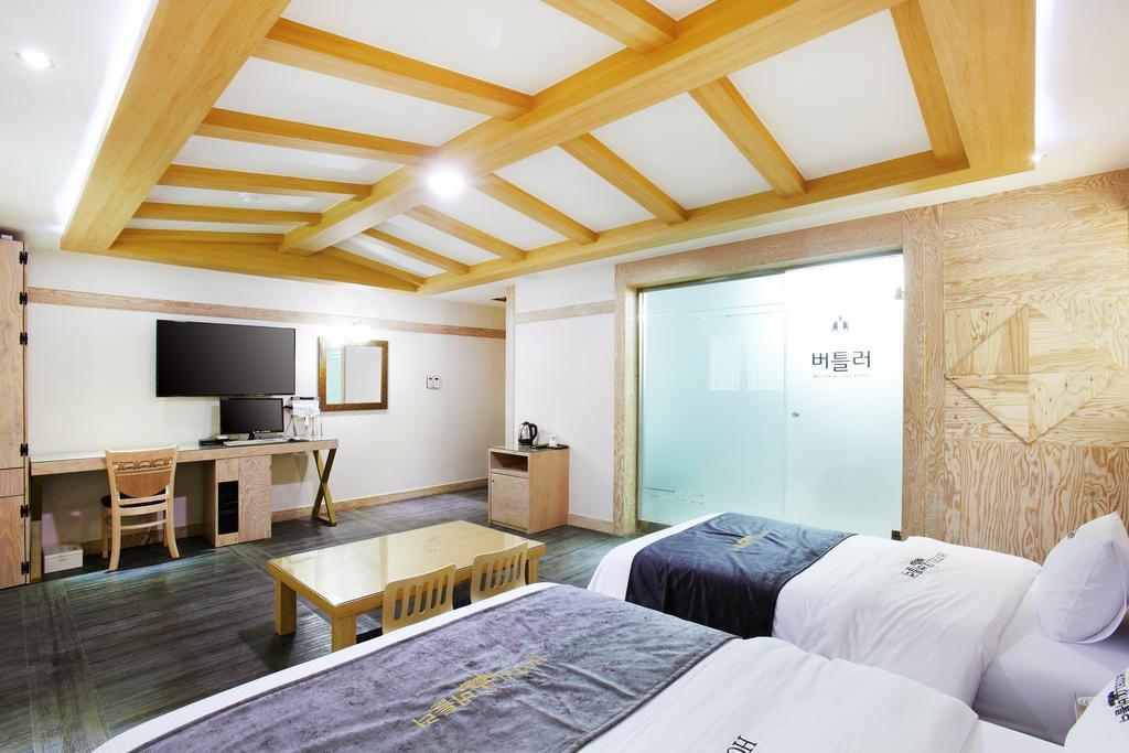 Hotel Butler Suwon Eksteriør billede